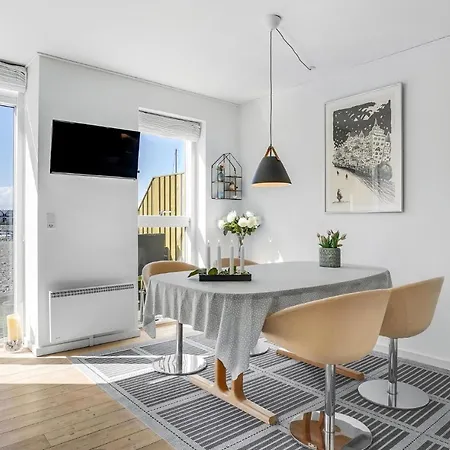 2 Bedroom Awesome In Glesborg